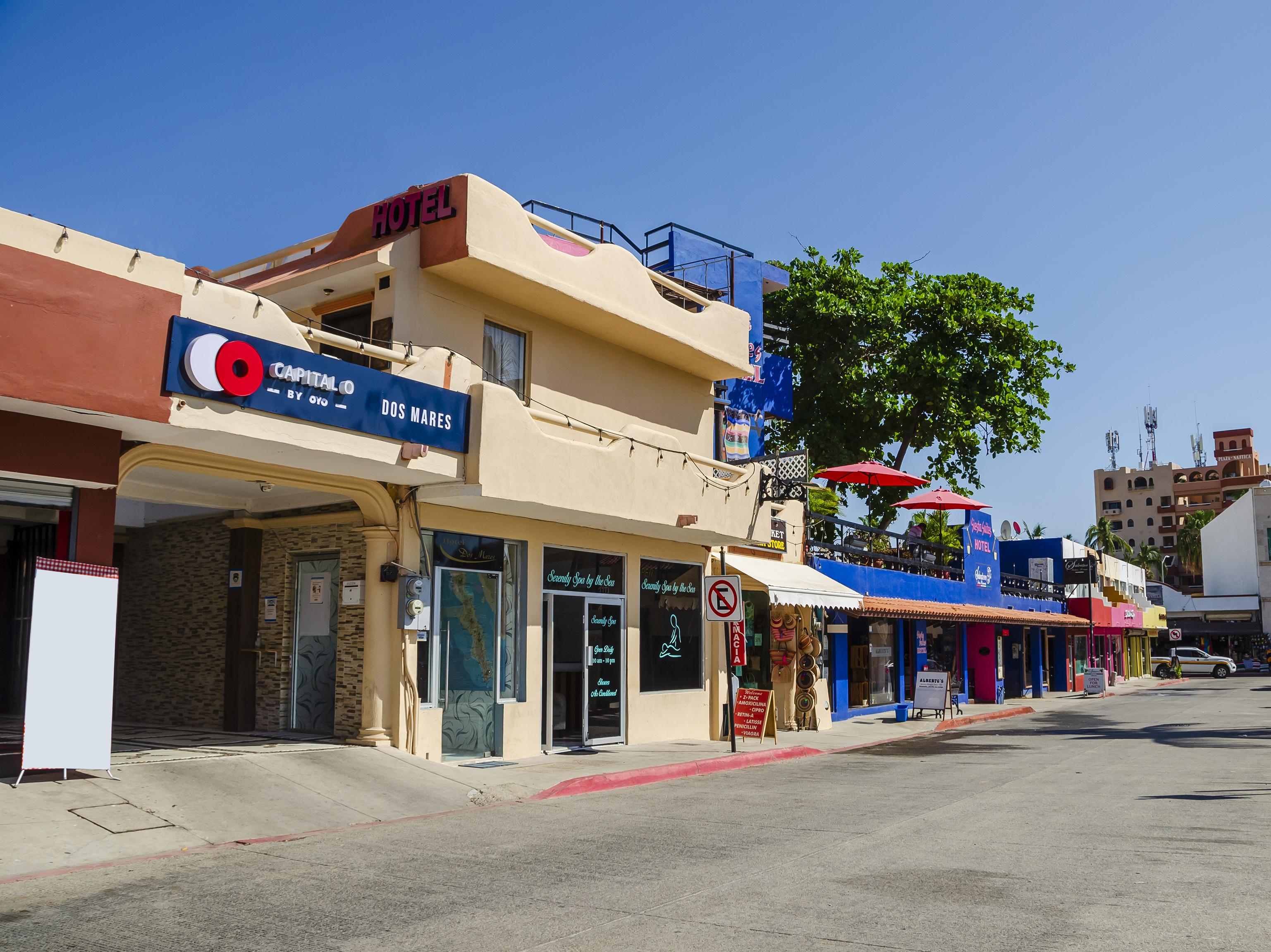 Capital O Hotel Dos Mares, Cabo San Lucas Exterior photo